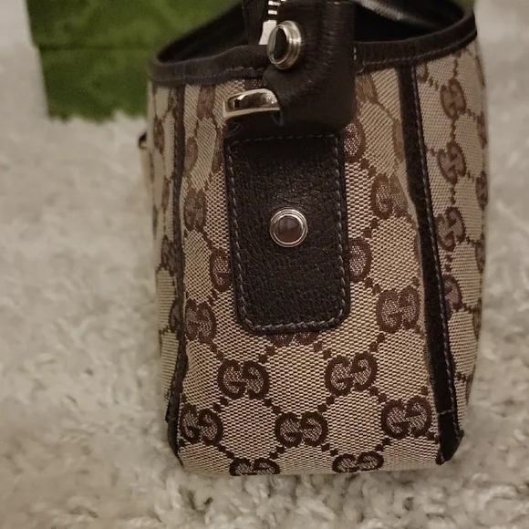 Gucci Beige and Brown GG Canvas Shoulder Bag - Picture 6 of 10